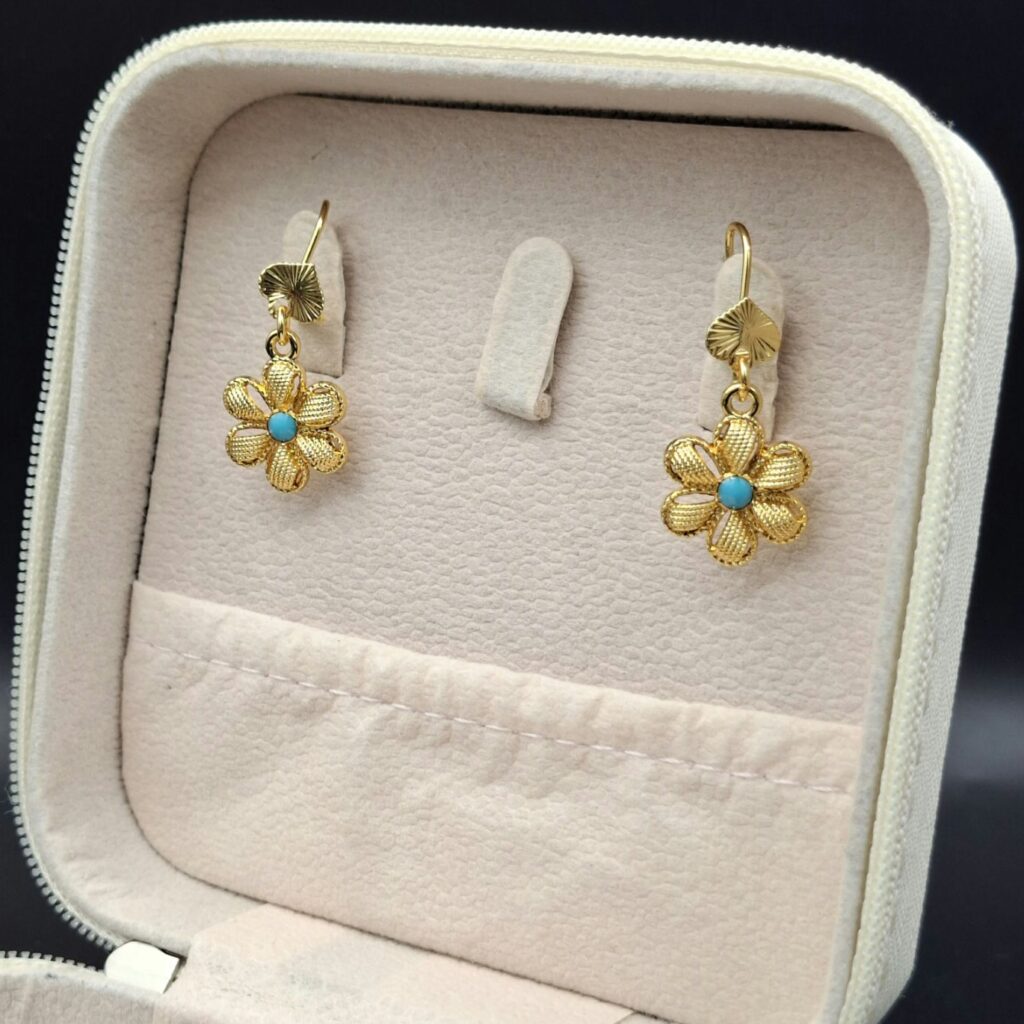 گوشواره طرح هندی فیروزه