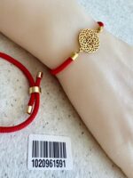 دستبند نخی قرمز
