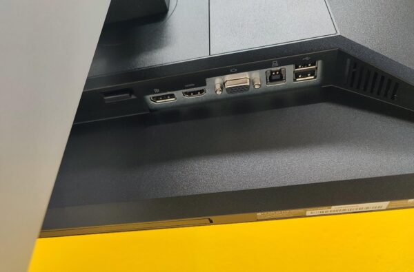 مانیتور استوک 24 اینچ اچ پی مدل HP E24 G4 - Image 4